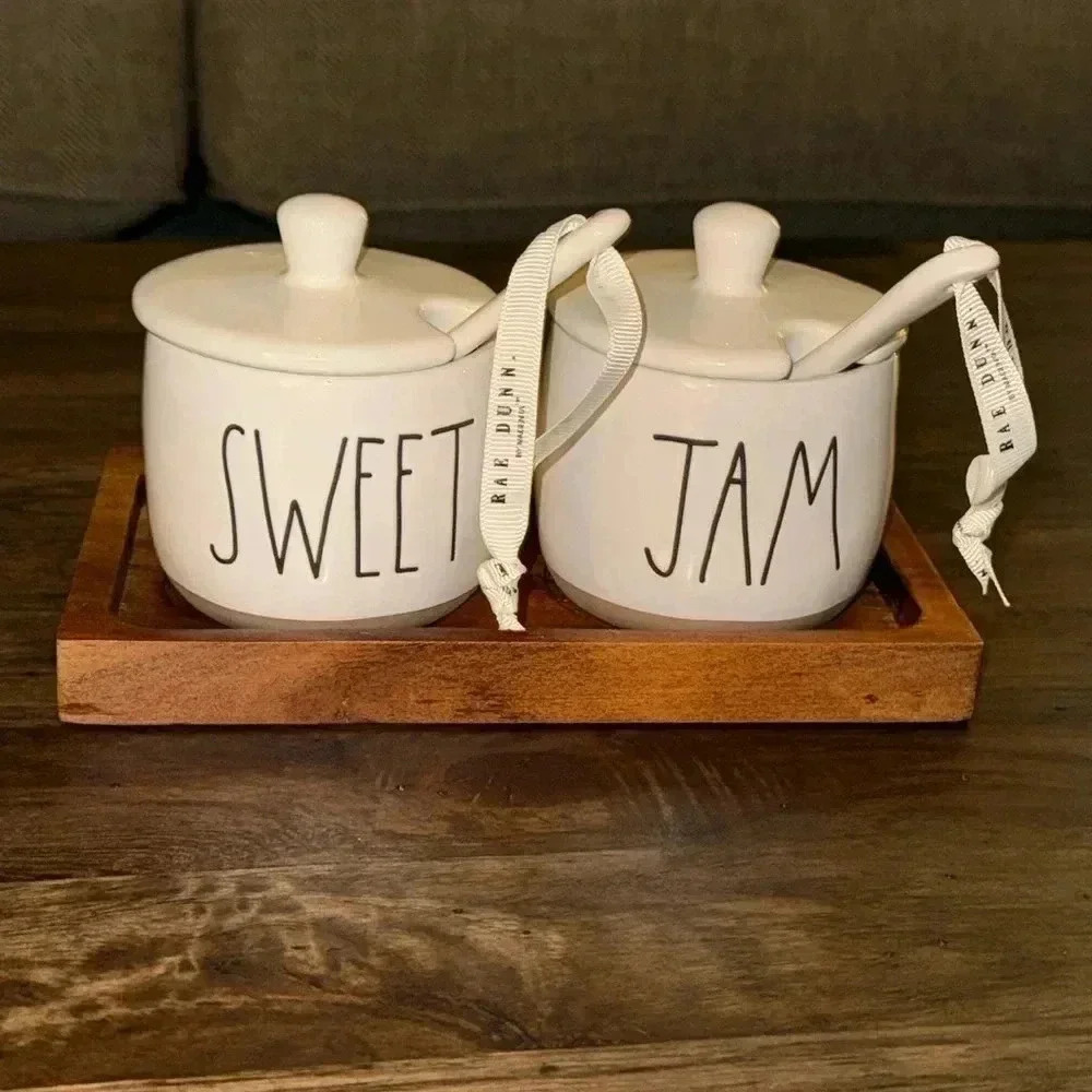 NWT Rae Dunn by Magenta Kitchen Sweet Jam Ceramic Dish/Spoon/Lid 7 pc Set